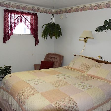 Royals Inn Motel Malta 外观 照片