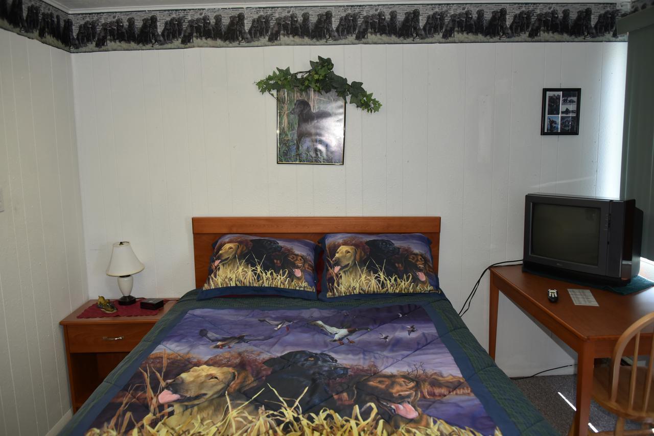 Royals Inn Motel Malta 外观 照片